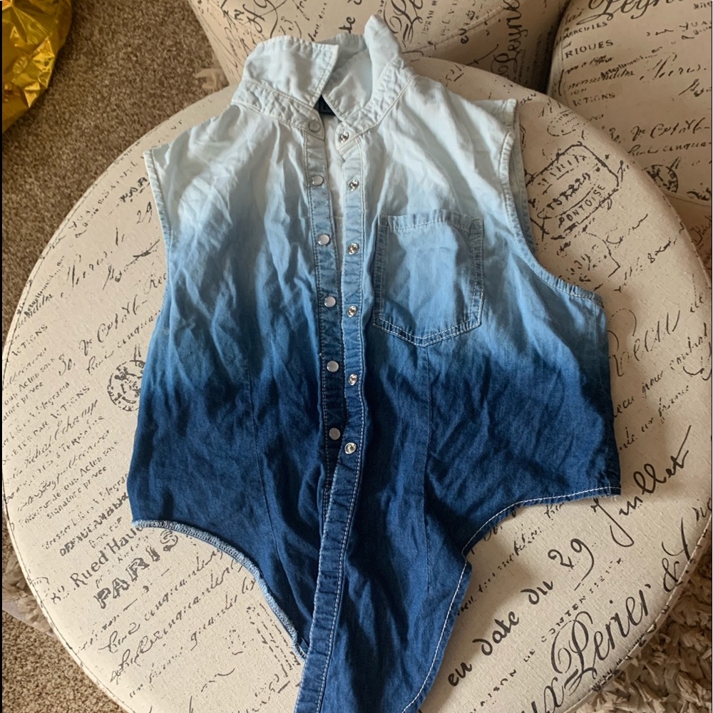 denim top (I TAKE CASHAPP)